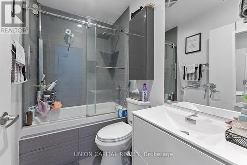 203 - 127 Queen Street E, Toronto, ON - Indoor Photo Showing Bathroom