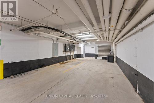 203 - 127 Queen Street E, Toronto, ON - Indoor Photo Showing Garage