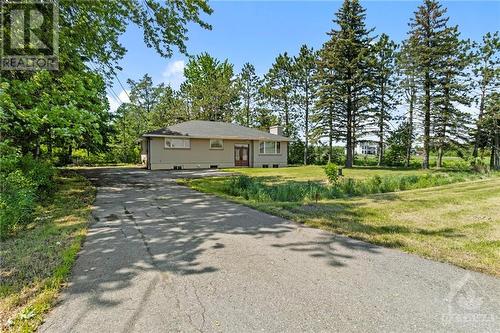 480 River Road, Ottawa, ON - Outdoor