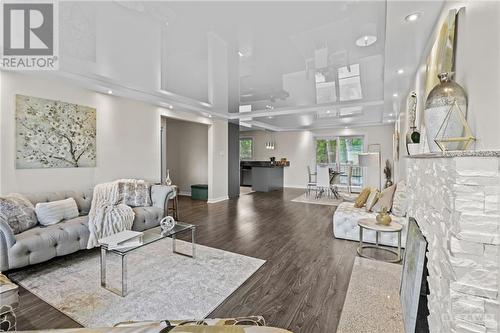 480 River Road, Ottawa, ON - Indoor Photo Showing Living Room