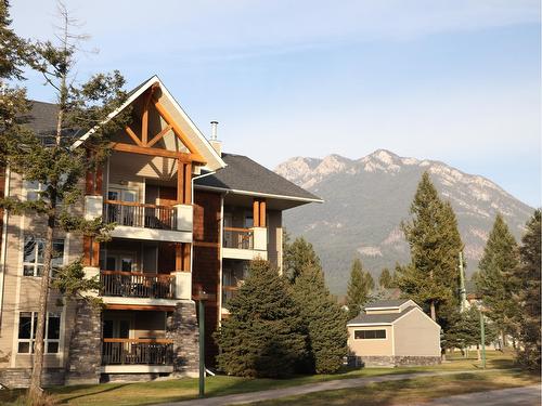 1116 - 7495 Columbia Avenue, Radium Hot Springs, BC - Outdoor