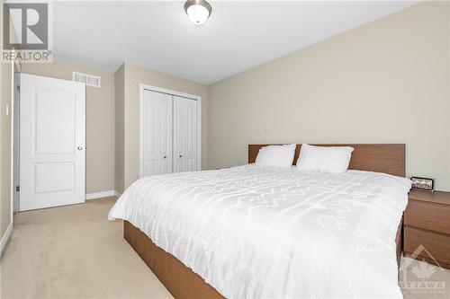 102 Popplewell Crescent, Ottawa, ON - Indoor Photo Showing Bedroom
