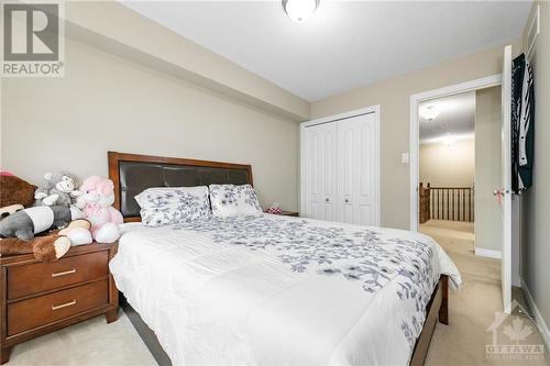 102 Popplewell Crescent, Ottawa, ON - Indoor Photo Showing Bedroom