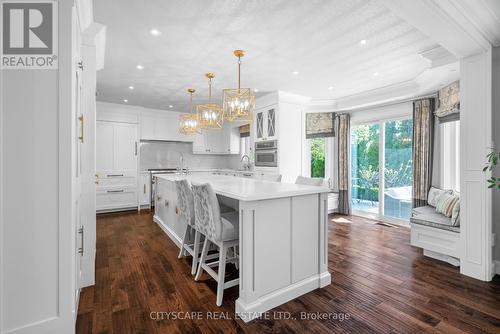 46 Gollop Crescent, Halton Hills (Georgetown), ON - Indoor Photo Showing Kitchen With Upgraded Kitchen