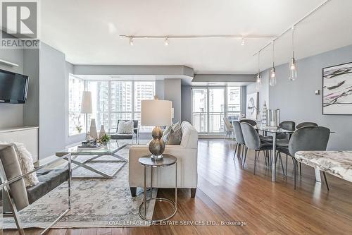 1018 - 2111 Lake Shore Boulevard W, Toronto W06, ON - Indoor