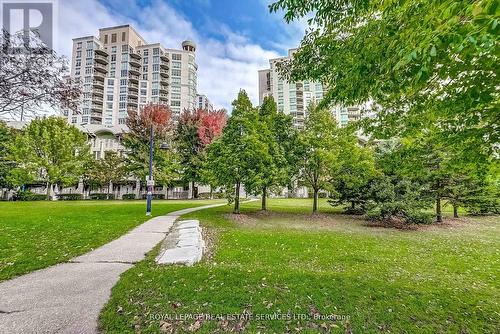 1018 - 2111 Lake Shore Boulevard W, Toronto W06, ON - Outdoor