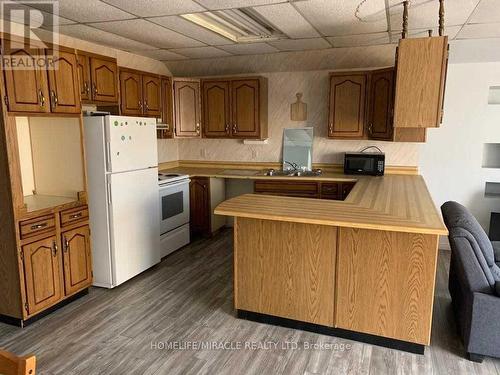 60 Tenth Street E, Armstrong, ON - Indoor Photo Showing Kitchen With Double Sink