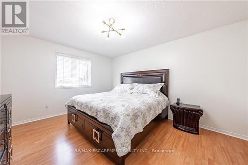 38 Meadowpoint Drive, Hamilton (Allison), ON - Indoor Photo Showing Bedroom