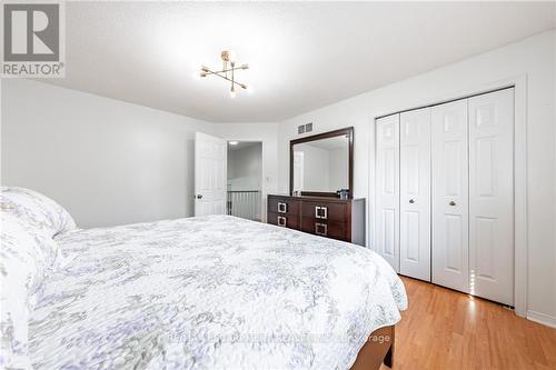 38 Meadowpoint Drive, Hamilton (Allison), ON - Indoor Photo Showing Bedroom