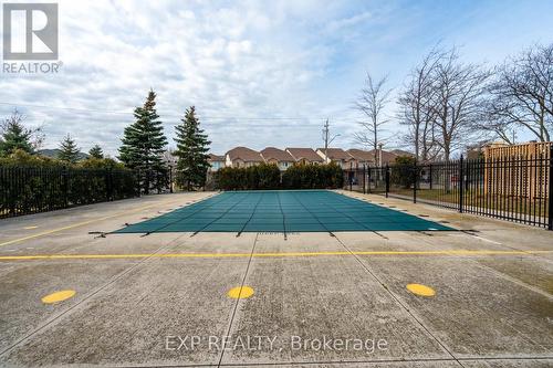 1203 - 301 Frances Avenue, Hamilton, ON - Outdoor