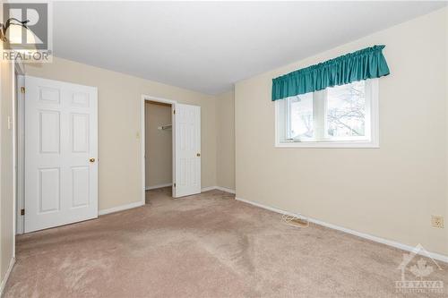 3754 Autumnwood Street, Ottawa, ON - Indoor Photo Showing Other Room