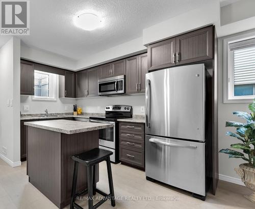 50 - 3200 Singleton Avenue, London, ON - Indoor Photo Showing Kitchen