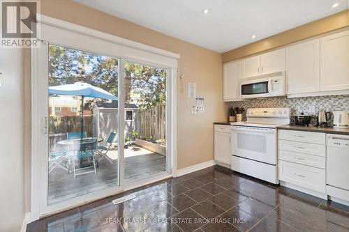 184 - 700 Osgoode Drive, London, ON - Indoor Photo Showing Kitchen