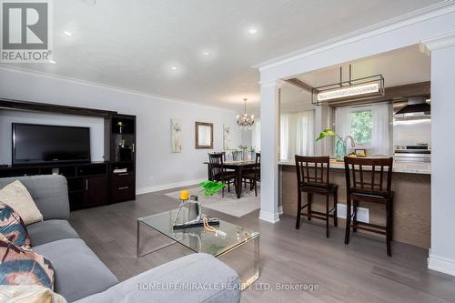 46 Clifton Avenue, Toronto, ON - Indoor Photo Showing Living Room