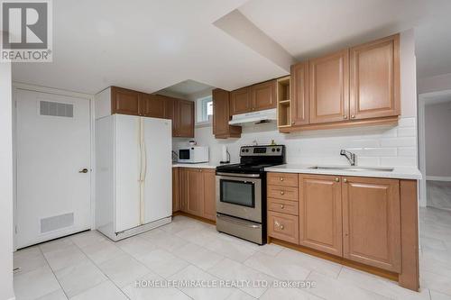 46 Clifton Avenue, Toronto, ON - Indoor Photo Showing Kitchen
