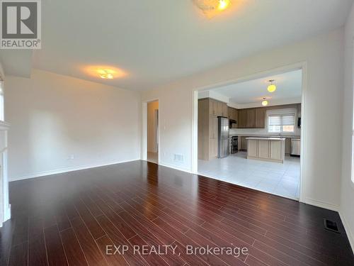 1206 Mccron Crescent, Newmarket (Stonehaven-Wyndham), ON - Indoor Photo Showing Kitchen