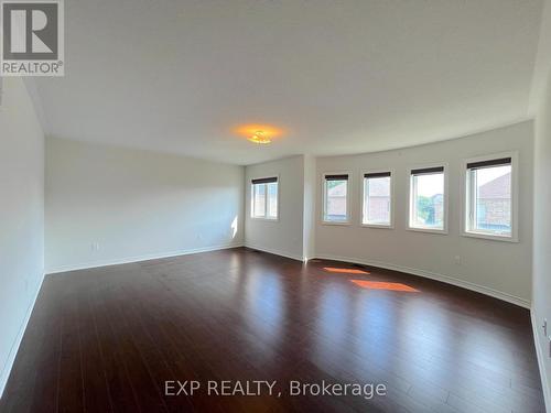 1206 Mccron Crescent, Newmarket (Stonehaven-Wyndham), ON - Indoor Photo Showing Other Room