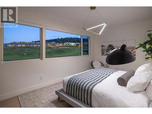 175 Predator Ridge Drive Unit# 6, Vernon, BC - Indoor Photo Showing Bedroom