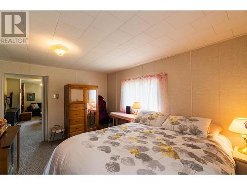 112 Josephine Street, New Denver, BC - Indoor Photo Showing Bedroom