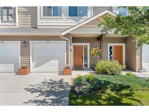 10634 Powley Court Unit# 202, Lake Country, BC - Outdoor With Facade