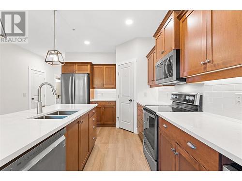 10634 Powley Court Unit# 202, Lake Country, BC - Indoor Photo Showing Kitchen With Double Sink With Upgraded Kitchen