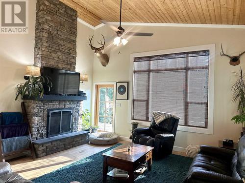 837 Mcdonald Road, Vanderhoof, BC - Indoor Photo Showing Living Room With Fireplace