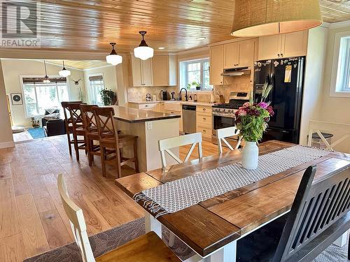 837 Mcdonald Road, Vanderhoof, BC - Indoor Photo Showing Dining Room