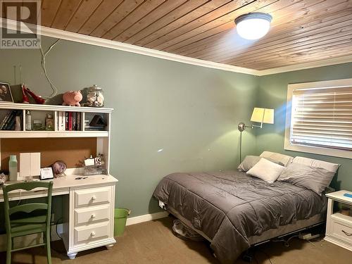 837 Mcdonald Road, Vanderhoof, BC - Indoor Photo Showing Bedroom