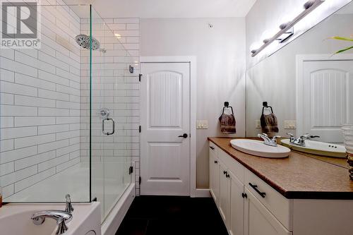 508 Balsam Court, Vernon, BC - Indoor Photo Showing Bathroom