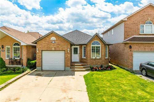 38 Meadowpoint Drive, Hamilton, ON - Outdoor With Facade