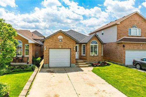 38 Meadowpoint Drive, Hamilton, ON - Outdoor With Facade