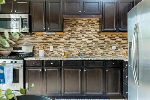 189 Stinson Street, Hamilton, ON - Indoor Photo Showing Kitchen