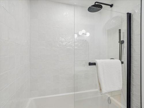 186 Old Orchard Road, Burlington, ON - Indoor Photo Showing Bathroom