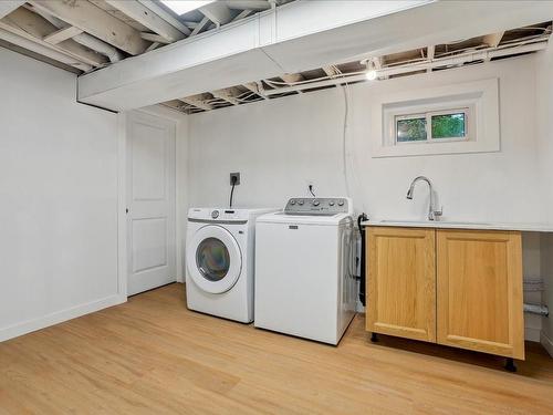 186 Old Orchard Road, Burlington, ON - Indoor Photo Showing Laundry Room