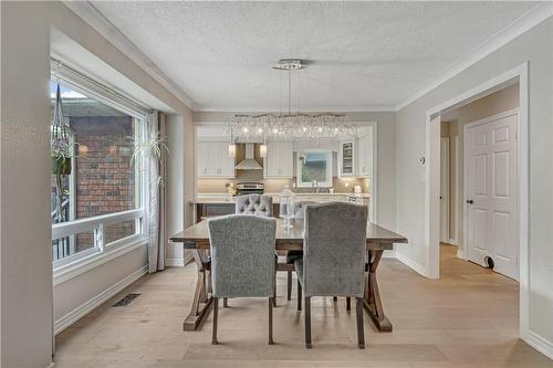 2188 Donald Road, Burlington, ON - Indoor Photo Showing Dining Room