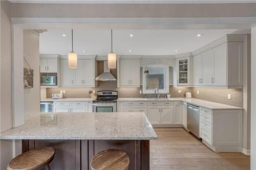 2188 Donald Road, Burlington, ON - Indoor Photo Showing Kitchen With Double Sink With Upgraded Kitchen