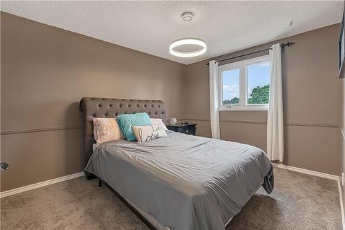 2188 Donald Road, Burlington, ON - Indoor Photo Showing Bedroom