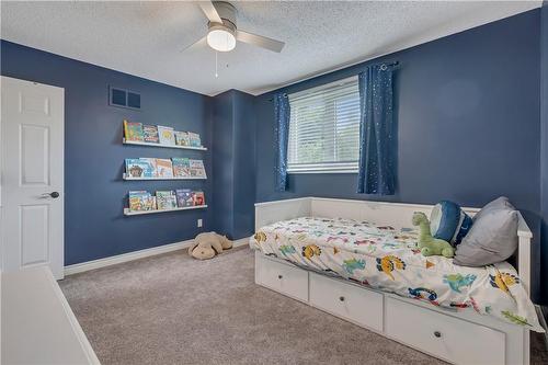 2188 Donald Road, Burlington, ON - Indoor Photo Showing Bedroom