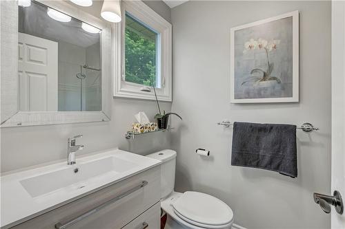 2188 Donald Road, Burlington, ON - Indoor Photo Showing Bathroom