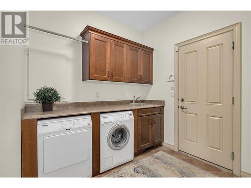 2037 Capistrano Drive, Kelowna, BC - Indoor Photo Showing Laundry Room