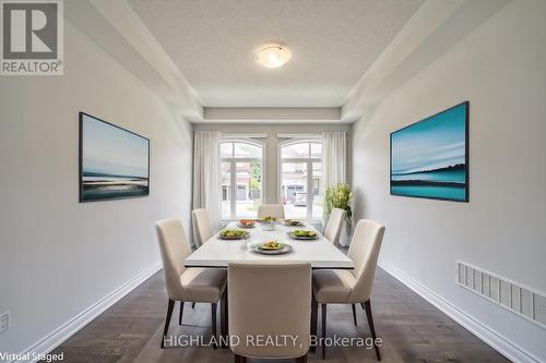 3244 Meadow Marsh Crescent, Oakville, ON - Indoor Photo Showing Dining Room