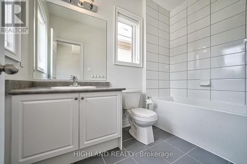 3244 Meadow Marsh Crescent, Oakville, ON - Indoor Photo Showing Bathroom