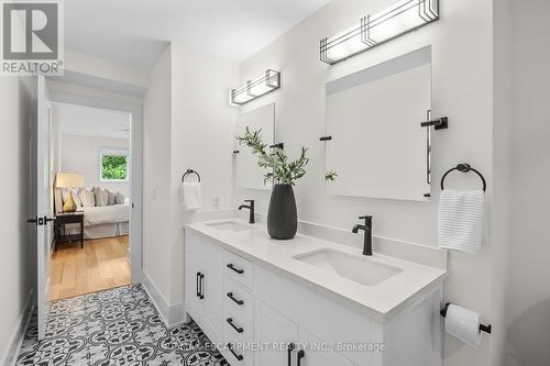 2 - 1173 Bellview Crescent, Burlington, ON - Indoor Photo Showing Bathroom
