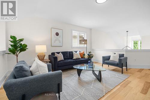 2 - 1173 Bellview Crescent, Burlington, ON - Indoor Photo Showing Living Room