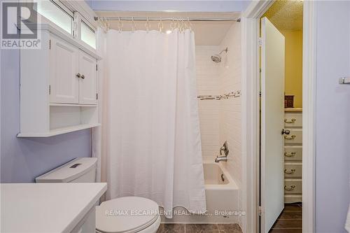 14 - 1548 Newlands Crescent, Burlington, ON - Indoor