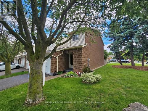 14 - 1548 Newlands Crescent, Burlington, ON - Outdoor