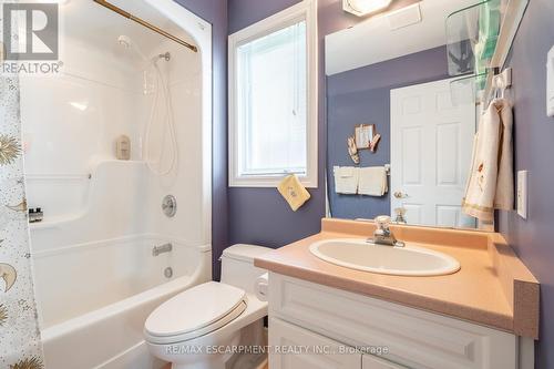 52 Waterwheel Crescent, Hamilton, ON - Indoor Photo Showing Bathroom
