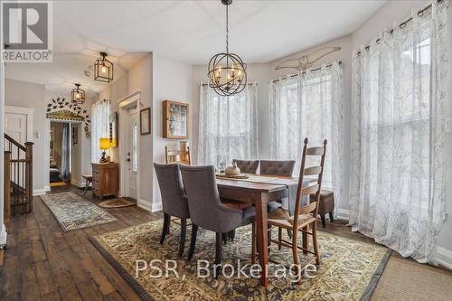 109 Ontario Avenue, Hamilton, ON - Indoor Photo Showing Dining Room