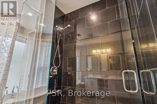 109 Ontario Avenue, Hamilton, ON - Indoor Photo Showing Bathroom