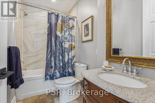 109 Ontario Avenue, Hamilton, ON - Indoor Photo Showing Bathroom